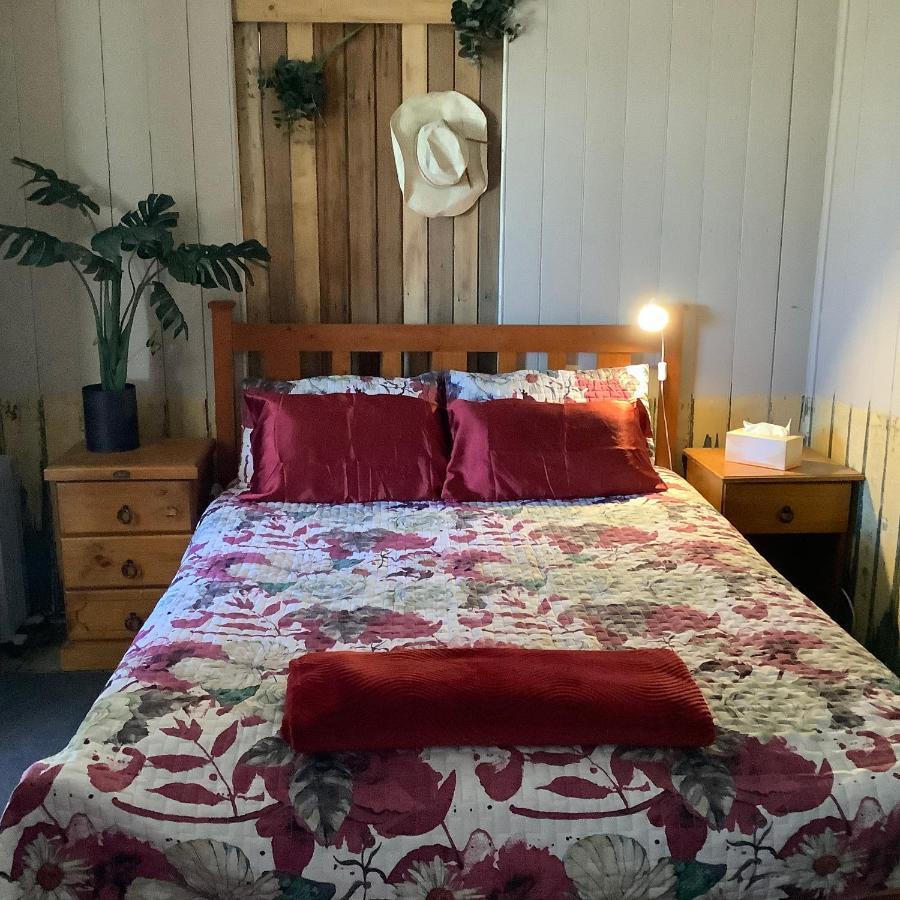 Corella Creek Country Farm Stay Nelia Ngoại thất bức ảnh